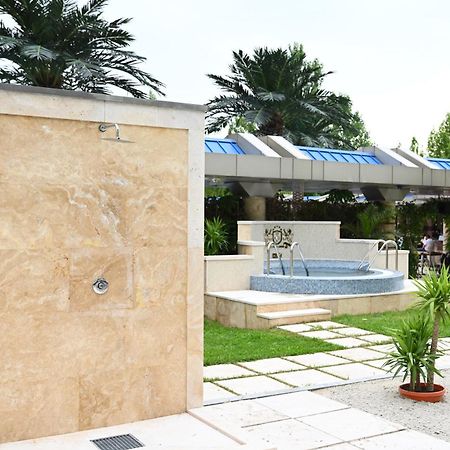 Multi Grand Pharaon Hotel Ptikni Kültér fotó