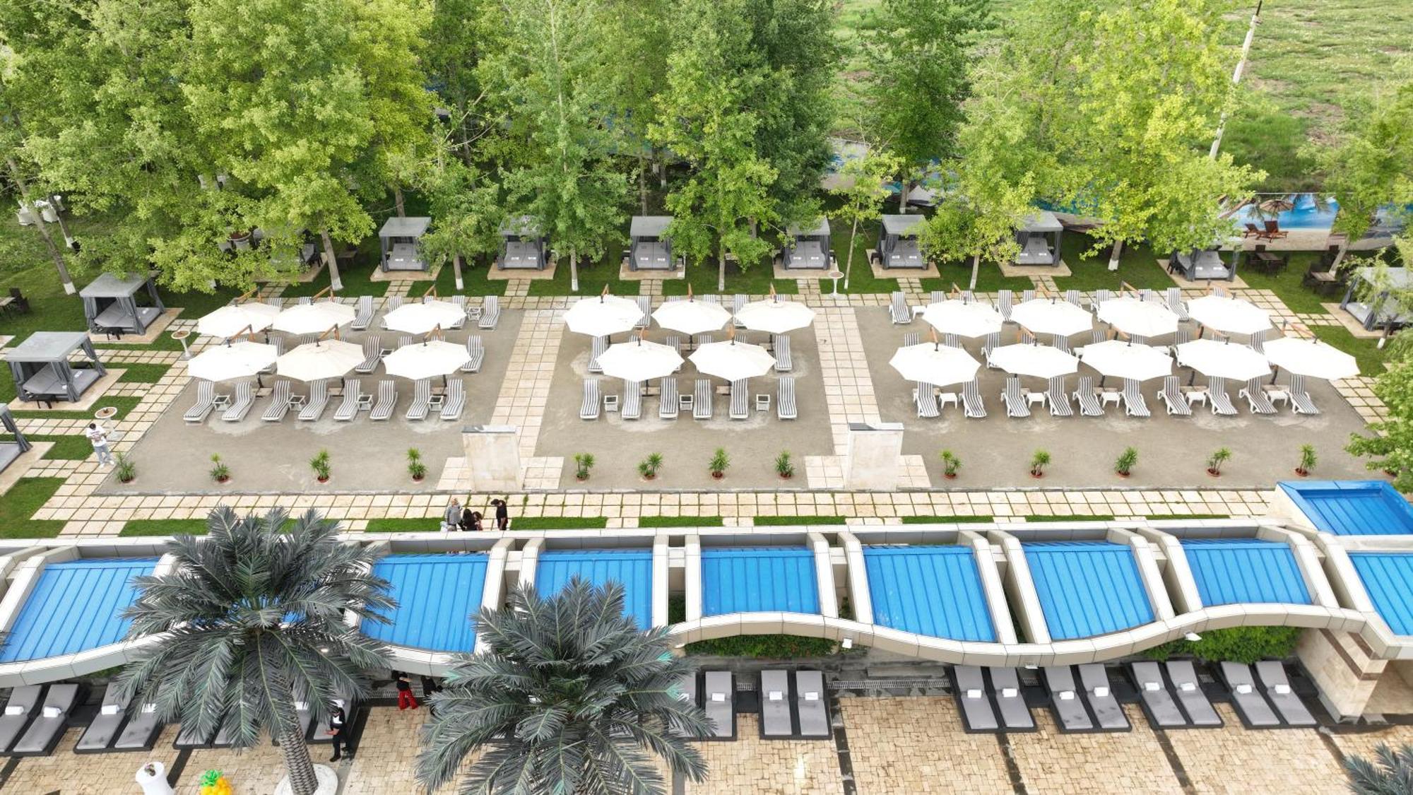 Multi Grand Pharaon Hotel Ptikni Kültér fotó