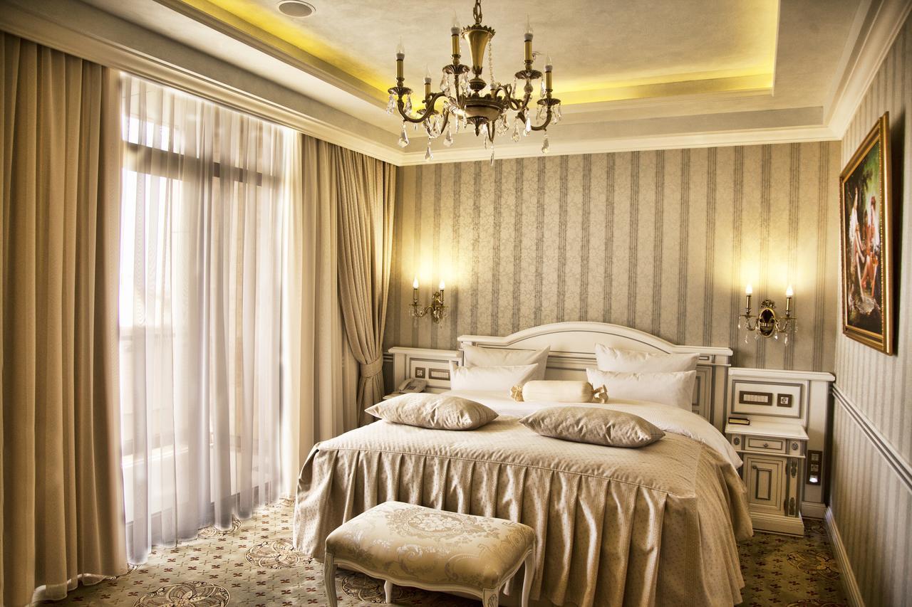 Multi Grand Pharaon Hotel Ptikni Kültér fotó
