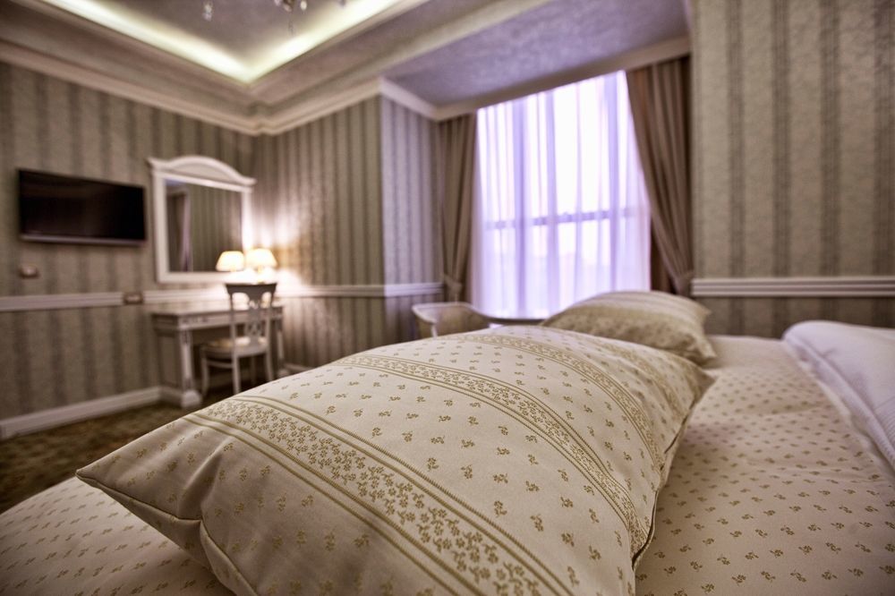 Multi Grand Pharaon Hotel Ptikni Kültér fotó