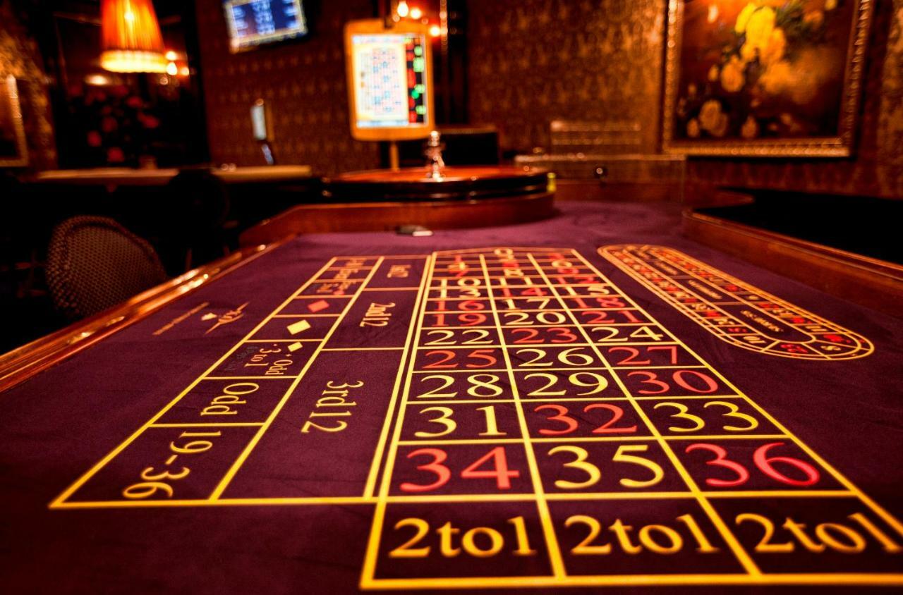 Multi Grand Pharaon Hotel Ptikni Kültér fotó