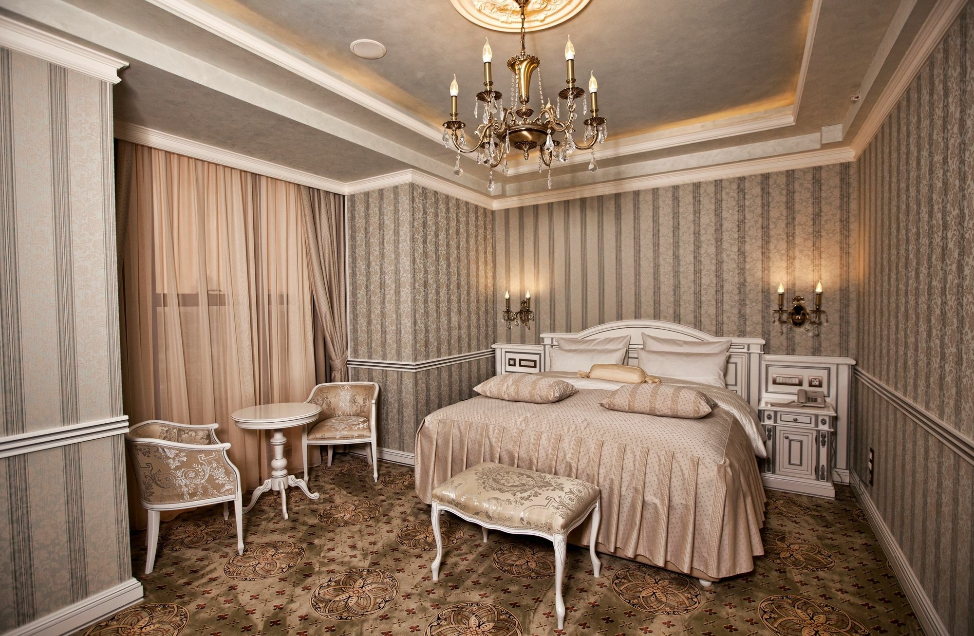 Multi Grand Pharaon Hotel Ptikni Kültér fotó